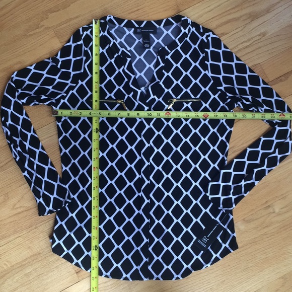 INC V-neck career top - Picture 7 of 8